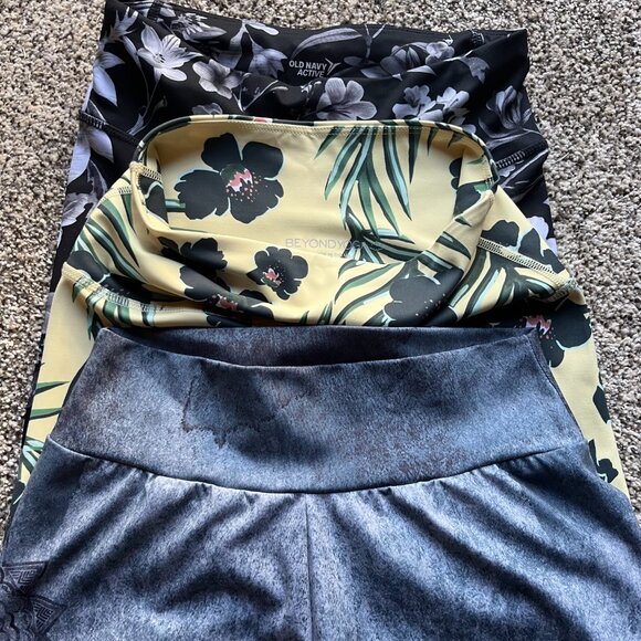 Legging Bundle, Beyond Yoga S, Old Navy Active XS, Chilpaz SM - Picture 2 of 3